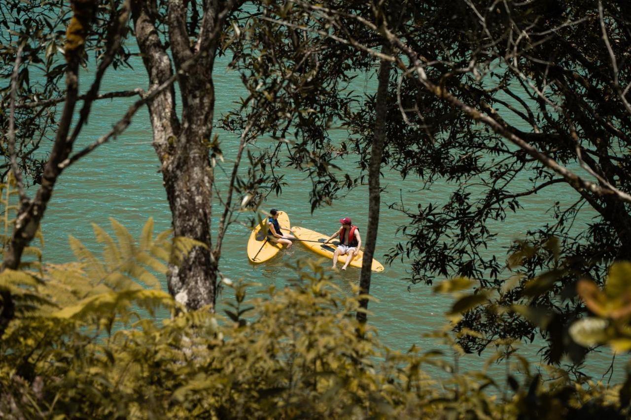 The Boato Hotel Guatapé Exteriör bild Kayaking at Lake Waikare