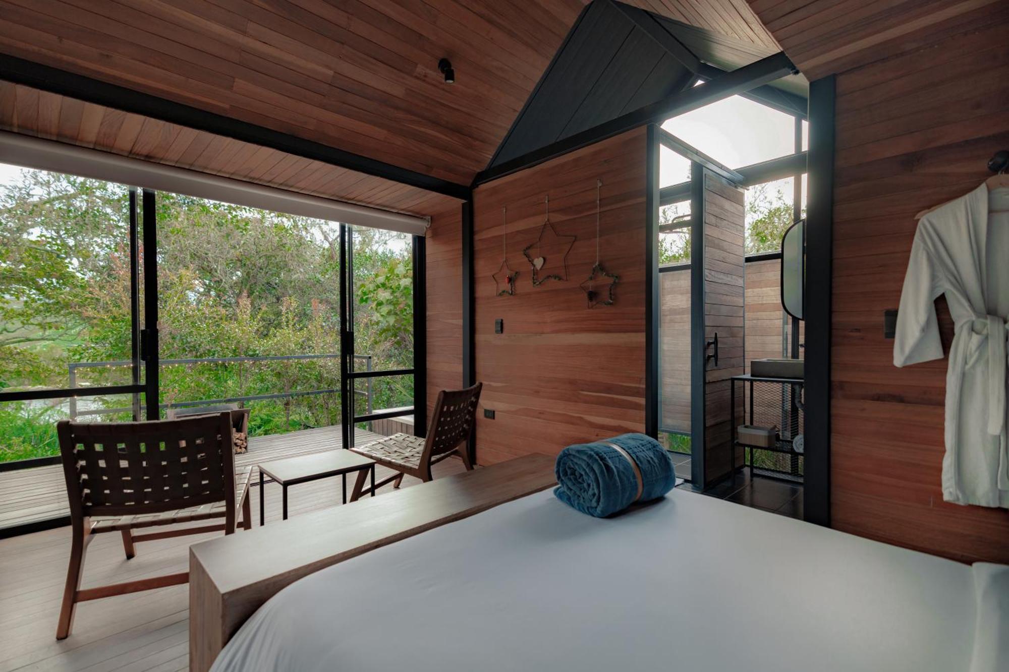 The Boato Hotel Guatapé Exteriör bild The interior of a room at the resort
